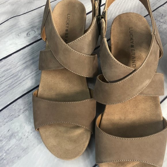 Lucky Brand Taupe Suede Wedge Sandal 9M - Picture 2 of 6